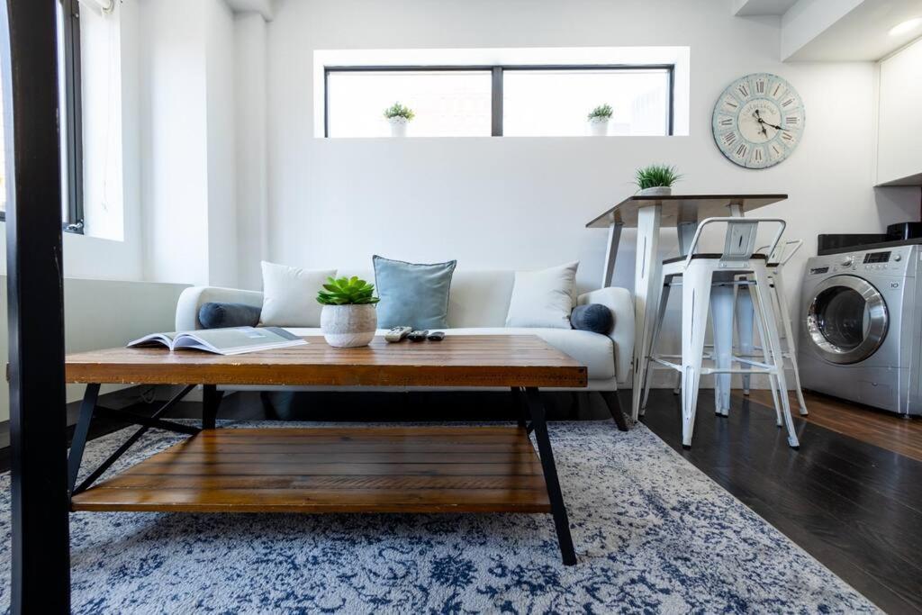 Apartment 809-6b 2br Duplex Breathtaking Views Beauty New York