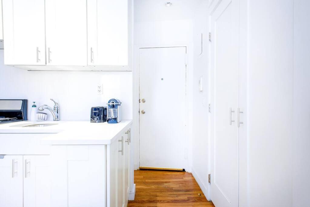 62-3b Prime Ues Walk To Park Holiday home