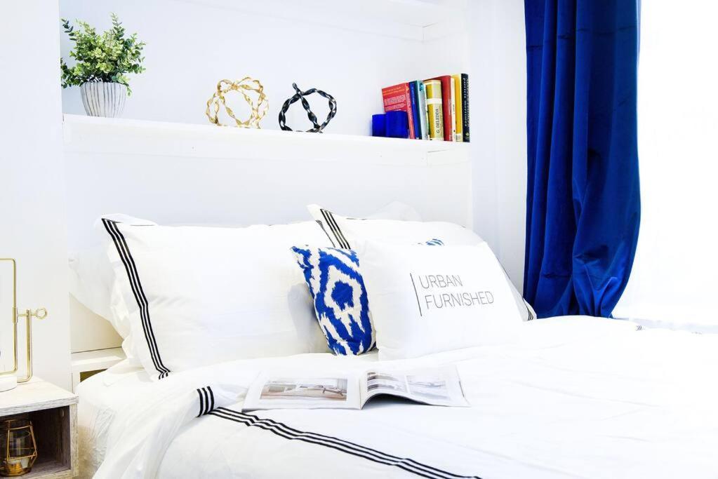 62-3b Prime Ues Walk To Park New York