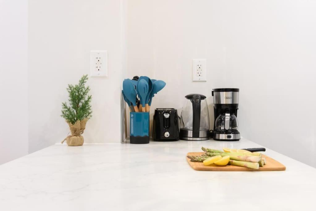 Apartment 1597-8 Luxury Upper East Side W&d *