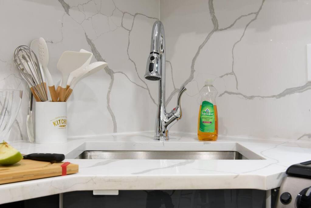 78-2b New Furnished 1br Wd Walk To Park *