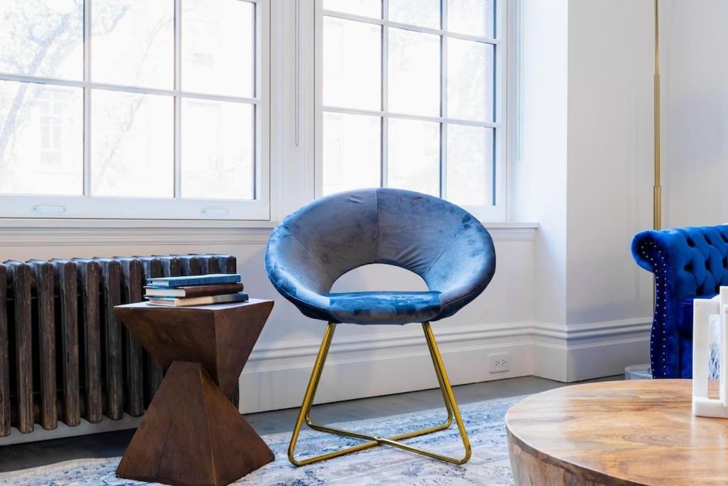 Apartment E10-2 Designer East Village Townhouse 1br W D New York