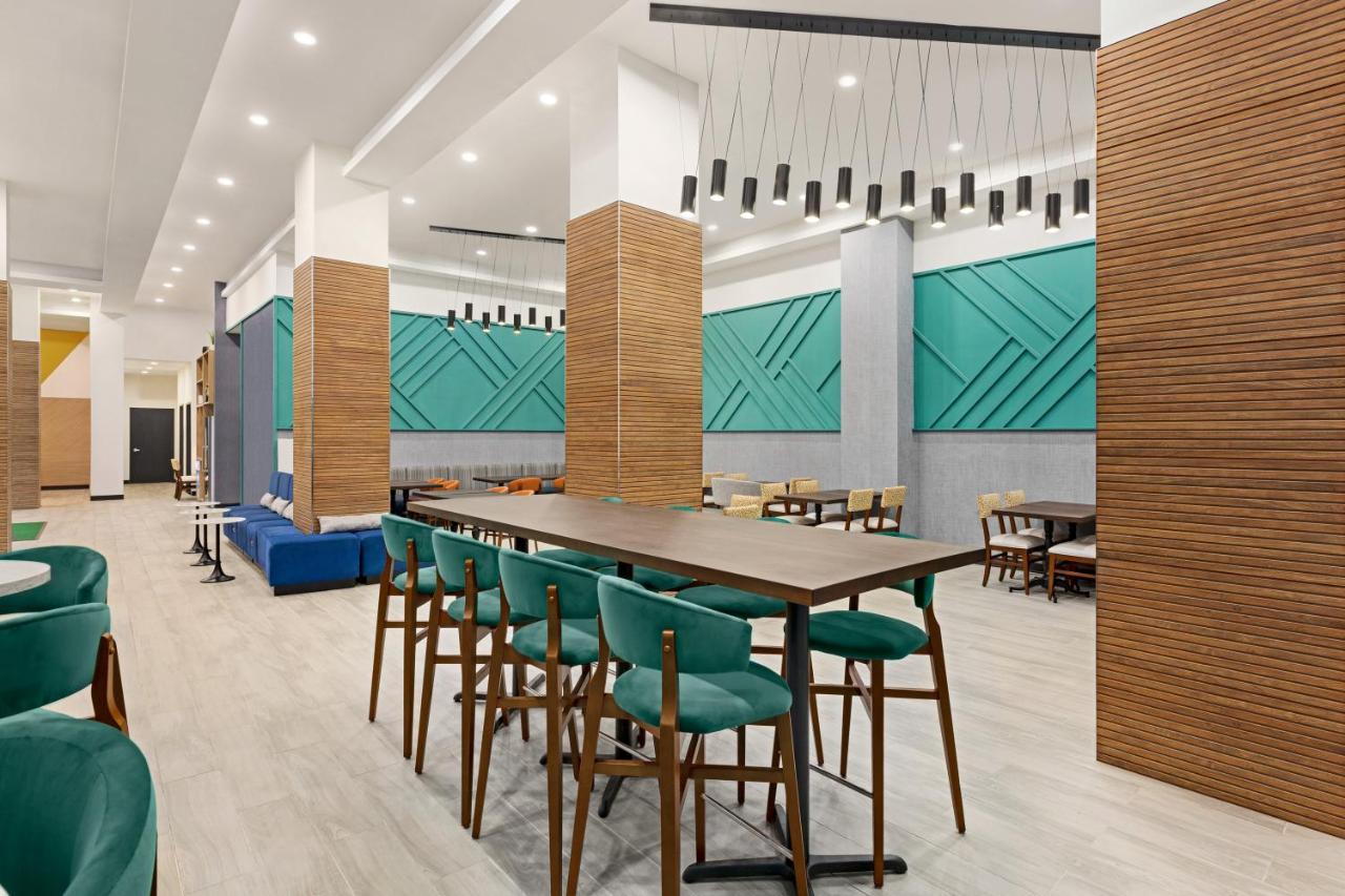 Hotel Lic - Laguardia West, An Ihg