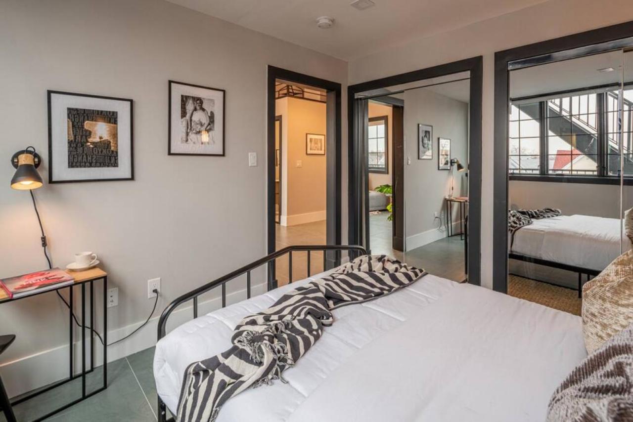 Apartment Chic Mezzanine Loft With Rooftop And Shoreline Nearby At 