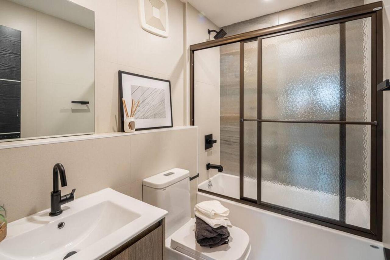 Chic Mezzanine Loft With Rooftop And Shoreline Nearby At 