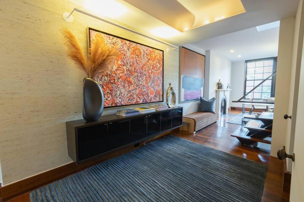 E10-3 3br Designer Townhouse * New York
