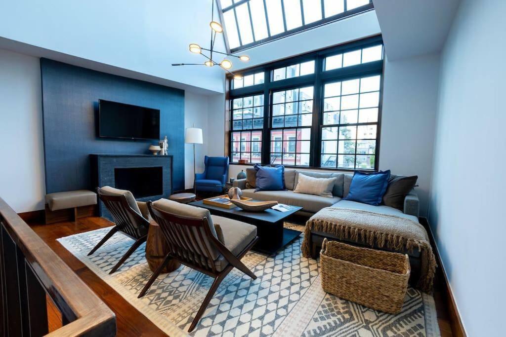 Apartment E10-3 3br Designer Townhouse New York