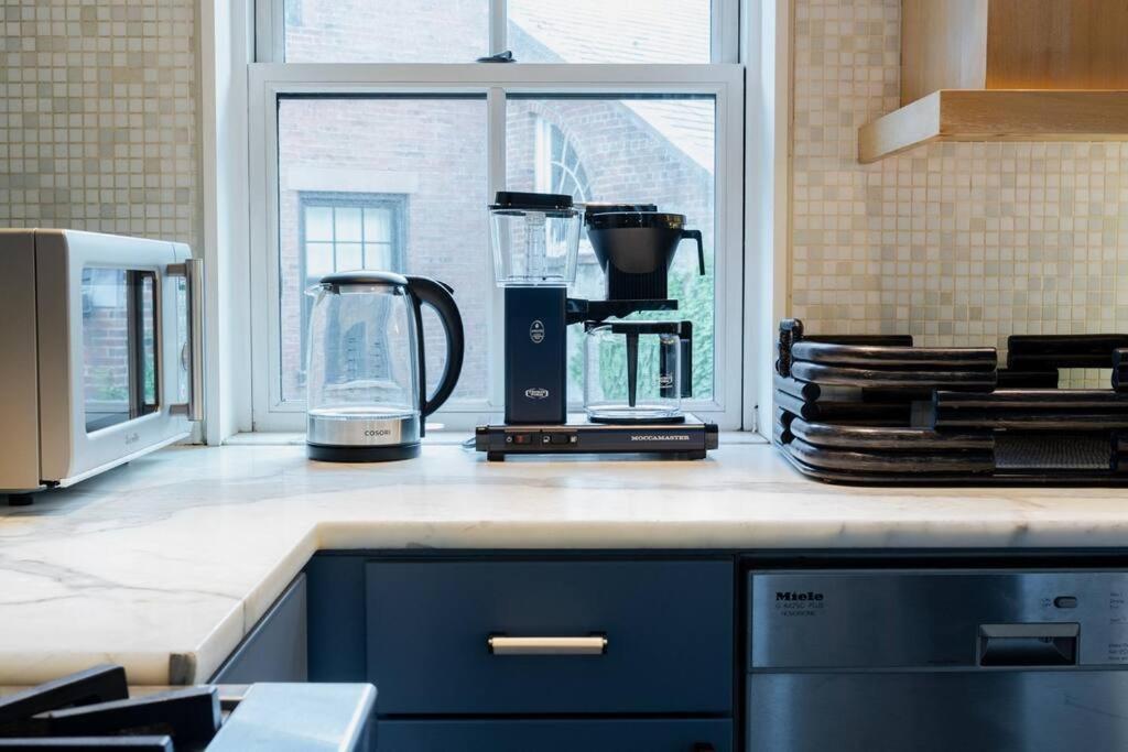 Apartment E10-3 3br Designer Townhouse New York