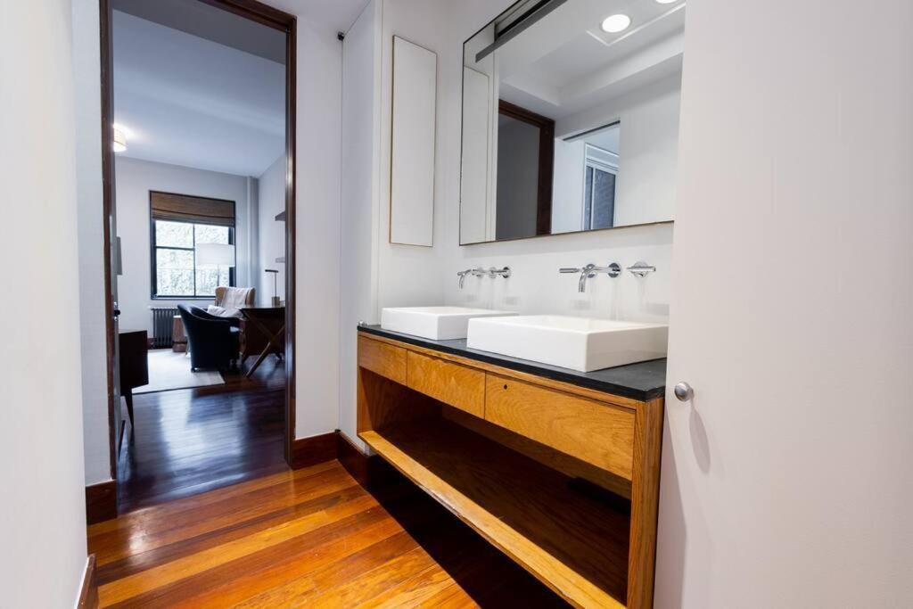 E10-3 3br Designer Townhouse New York