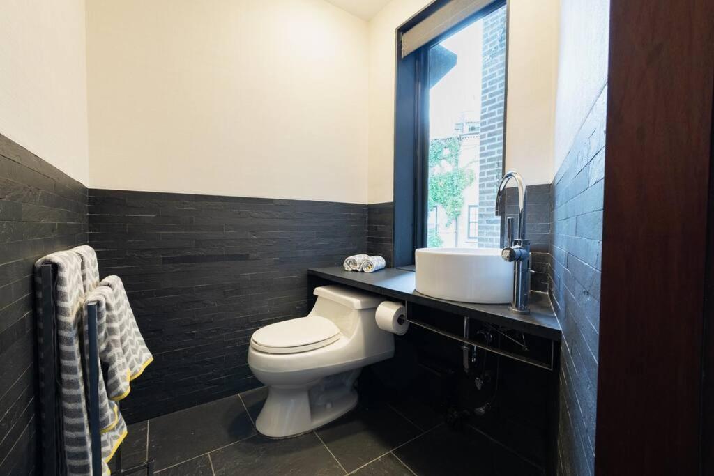 E10-3 3br Designer Townhouse * New York