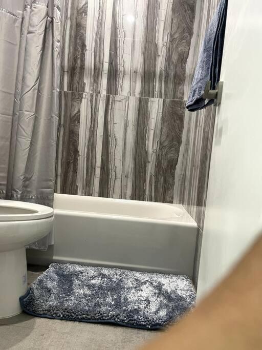 Cozy In Bronx With Good Bedrooms * New York
