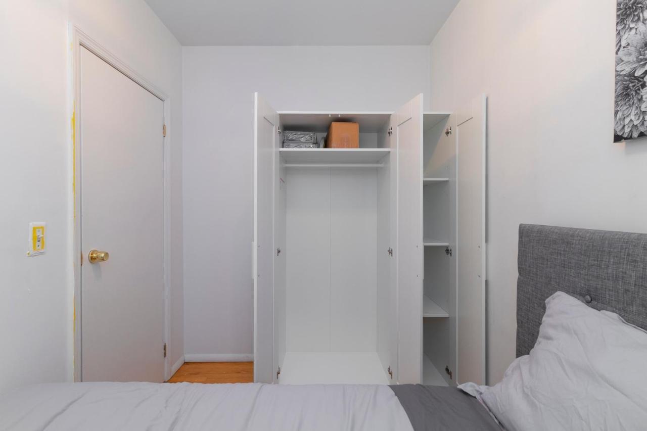 Corporate Suites On Upper East Side Apartment *