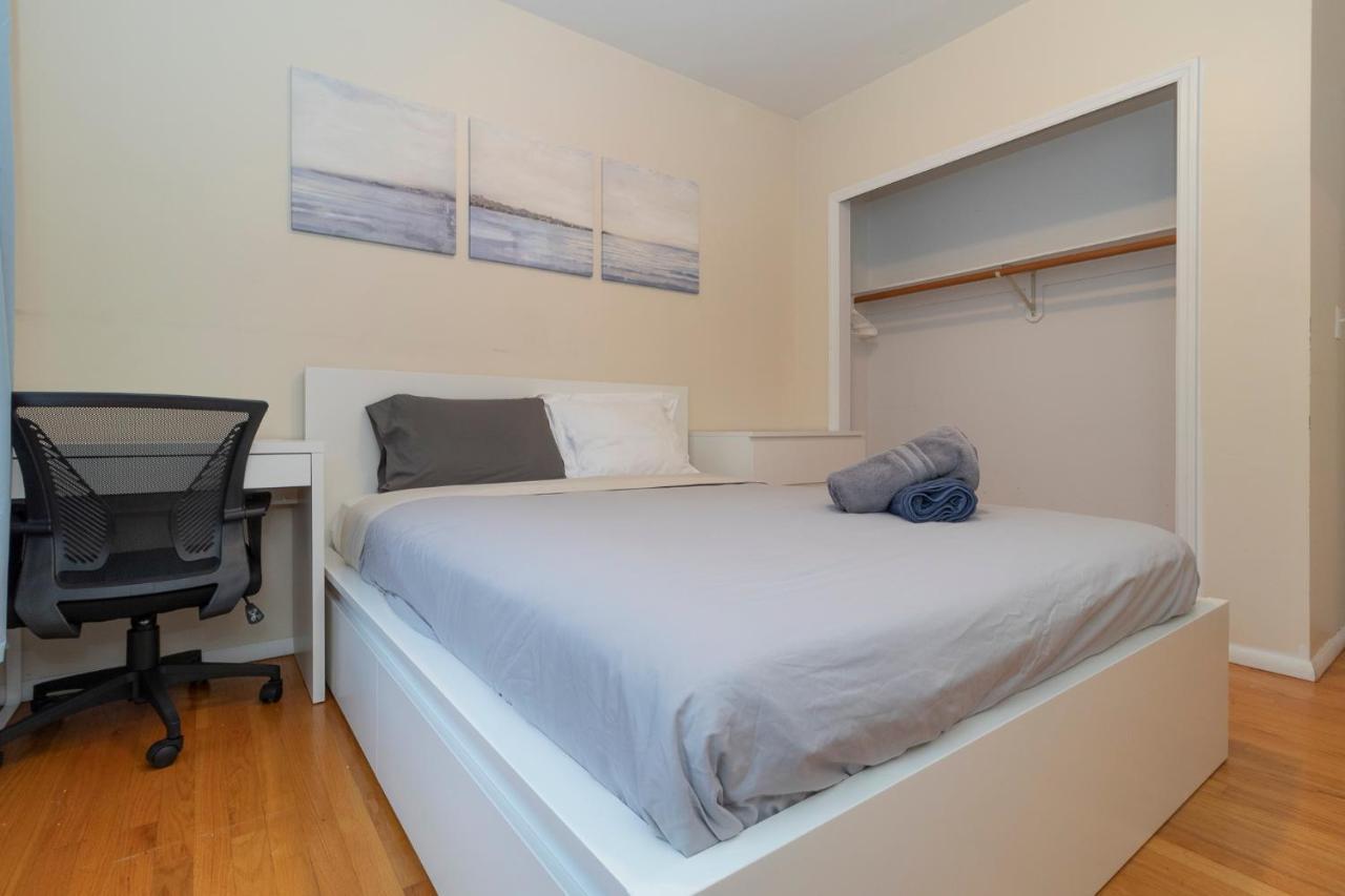 Corporate Suites On Upper East Side Apartment