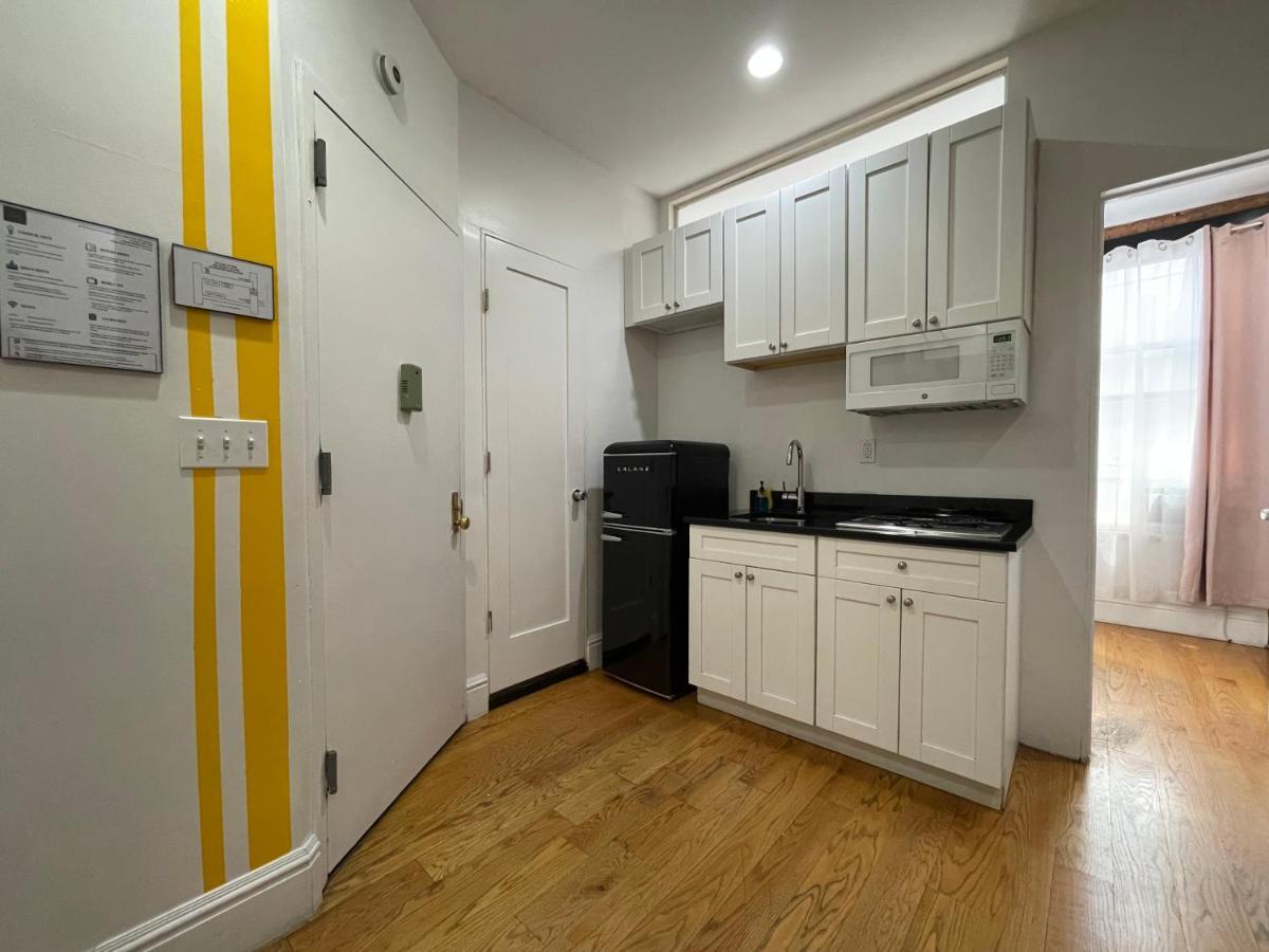 And The City, Empire State Building * New York