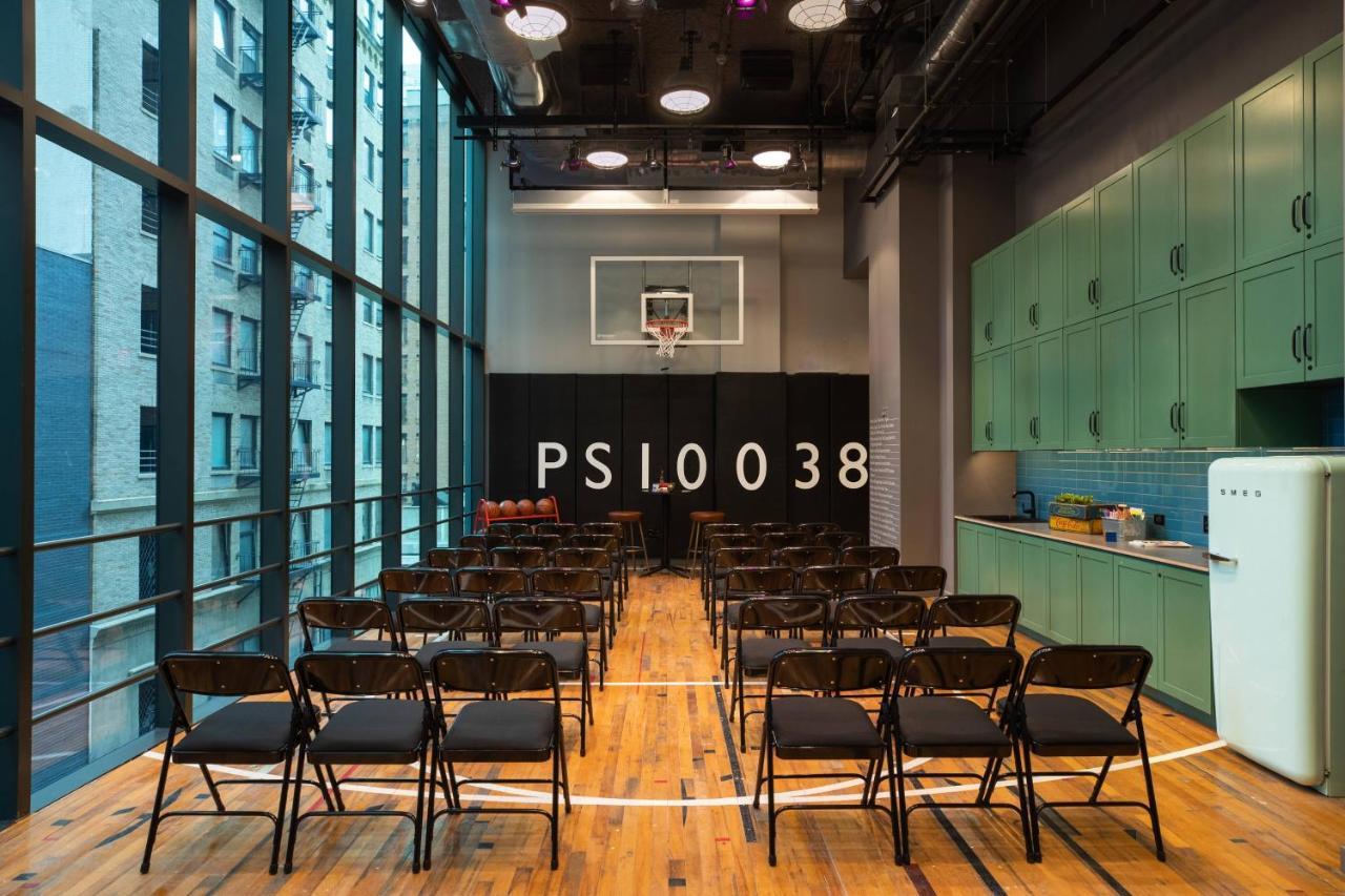 Hotel Moxy Nyc Downtown 3*