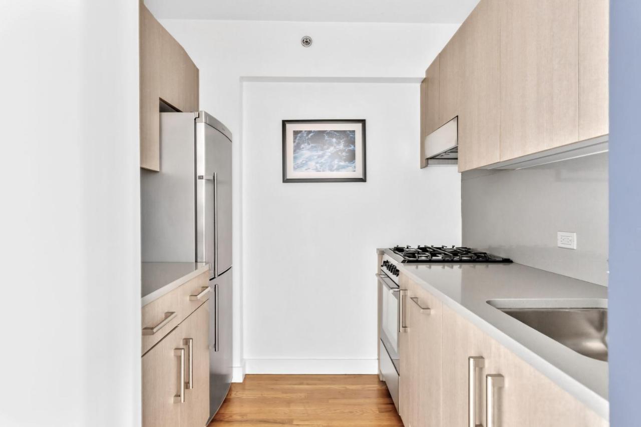 Apartment Chelsea 1br W Office Nook Balcony Doorman Nyc-25 New York