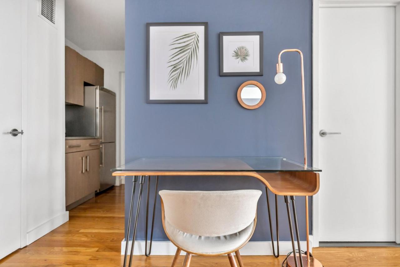 Chelsea 1br W Office Nook Balcony Doorman Nyc-25