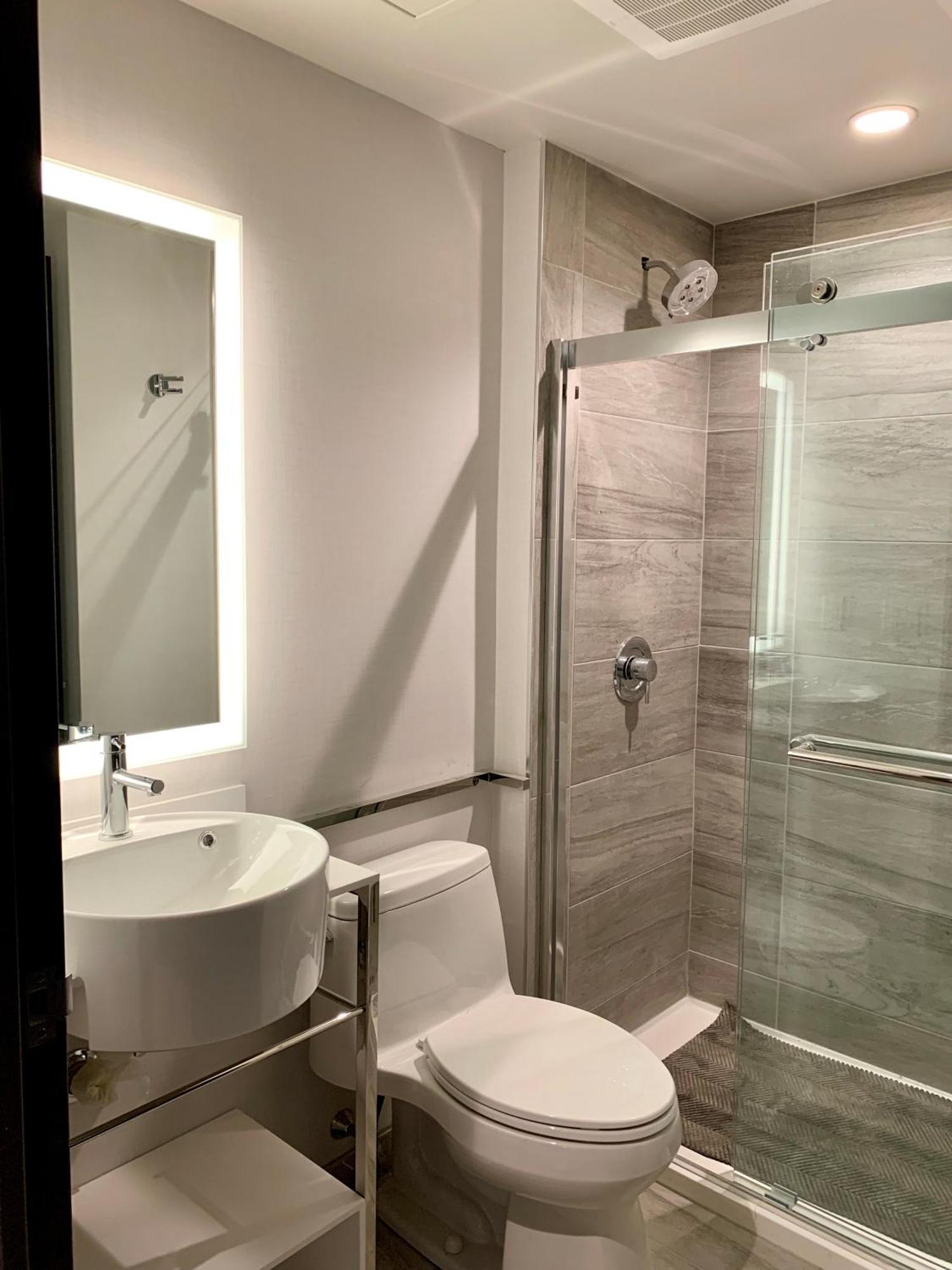 Hotel Doubletree By Hilton Times Square South 4*