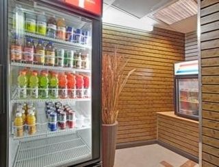 Ramada By Wyndham Bronx 3*