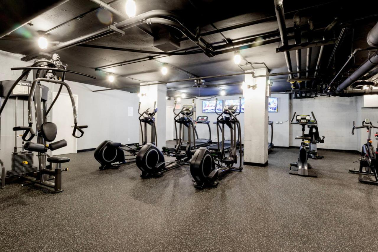 Uws 2br W Elevator Doorman Gym Nr Central Park Nyc-1001 Apartment New York