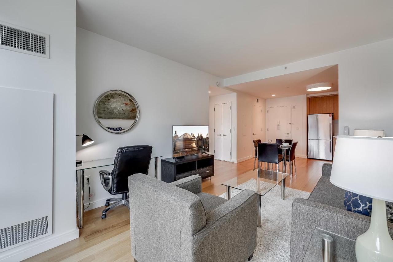 Global Luxury At Via 57