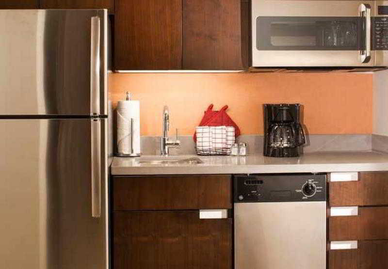 Hotel By Marriott Downtown Manhattan/world Trade Center Area