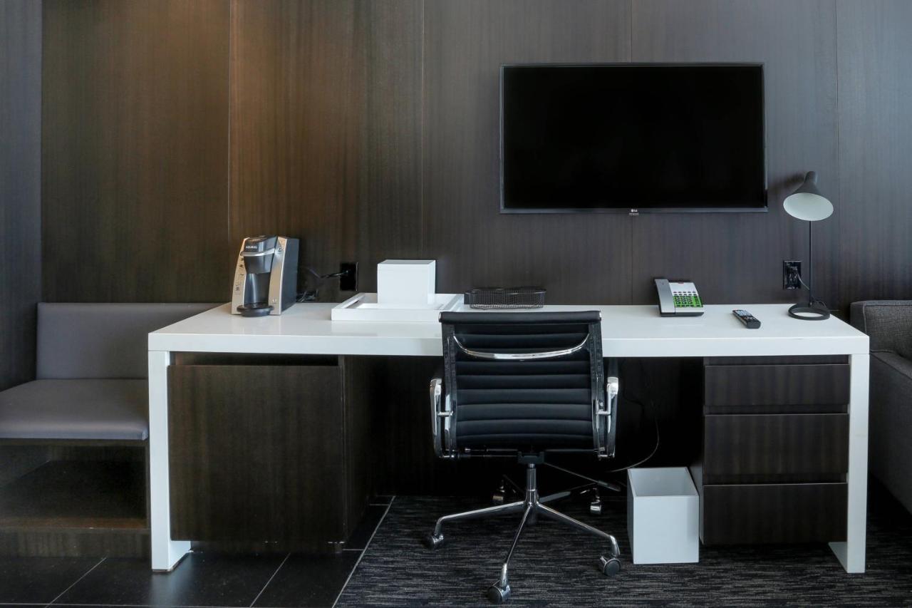 Courtyard By Marriott Long Island City/new York Manhattan View New York