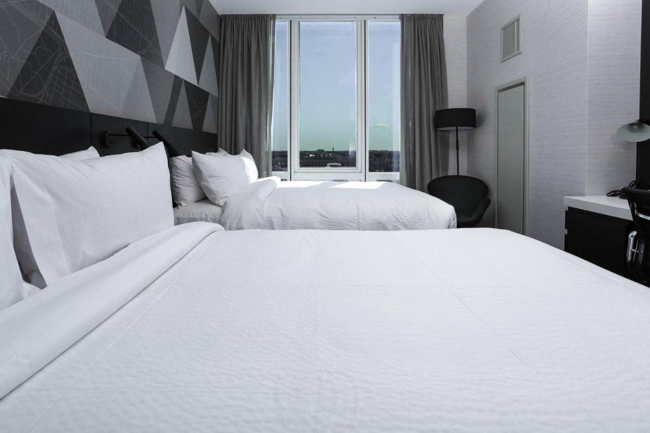 Courtyard By Marriott Long Island City/new York Manhattan View Hotel New York