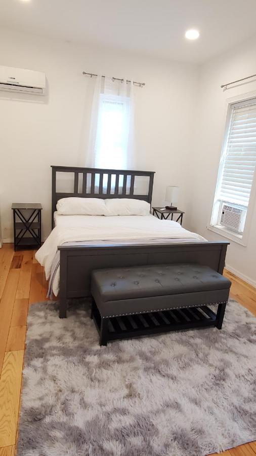 Gorgeous Victorian House!! Entire In Sam's