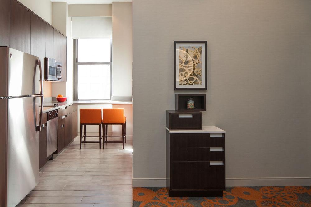 By Marriott Downtown Manhattan/world Trade Center Area Hotel