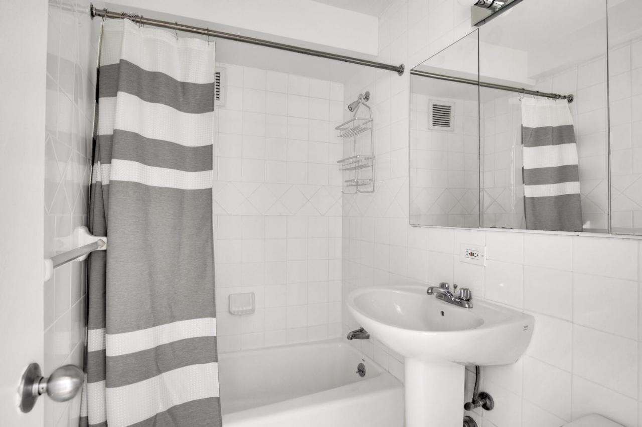Apartment Midtown E 1br W Dm Elevator Nr Bloomingdales Nyc-867 New York