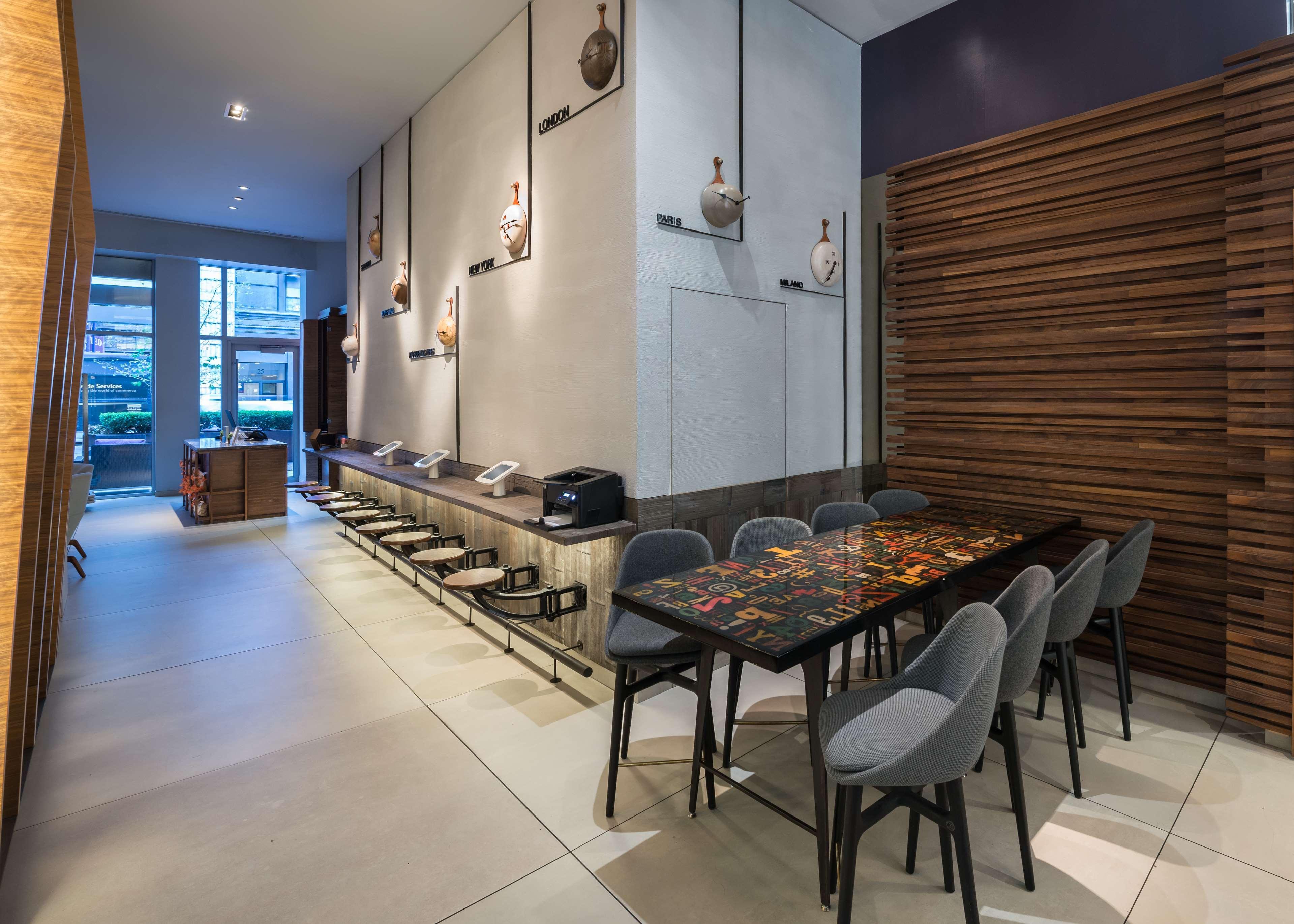 Hyatt Herald Square 4*