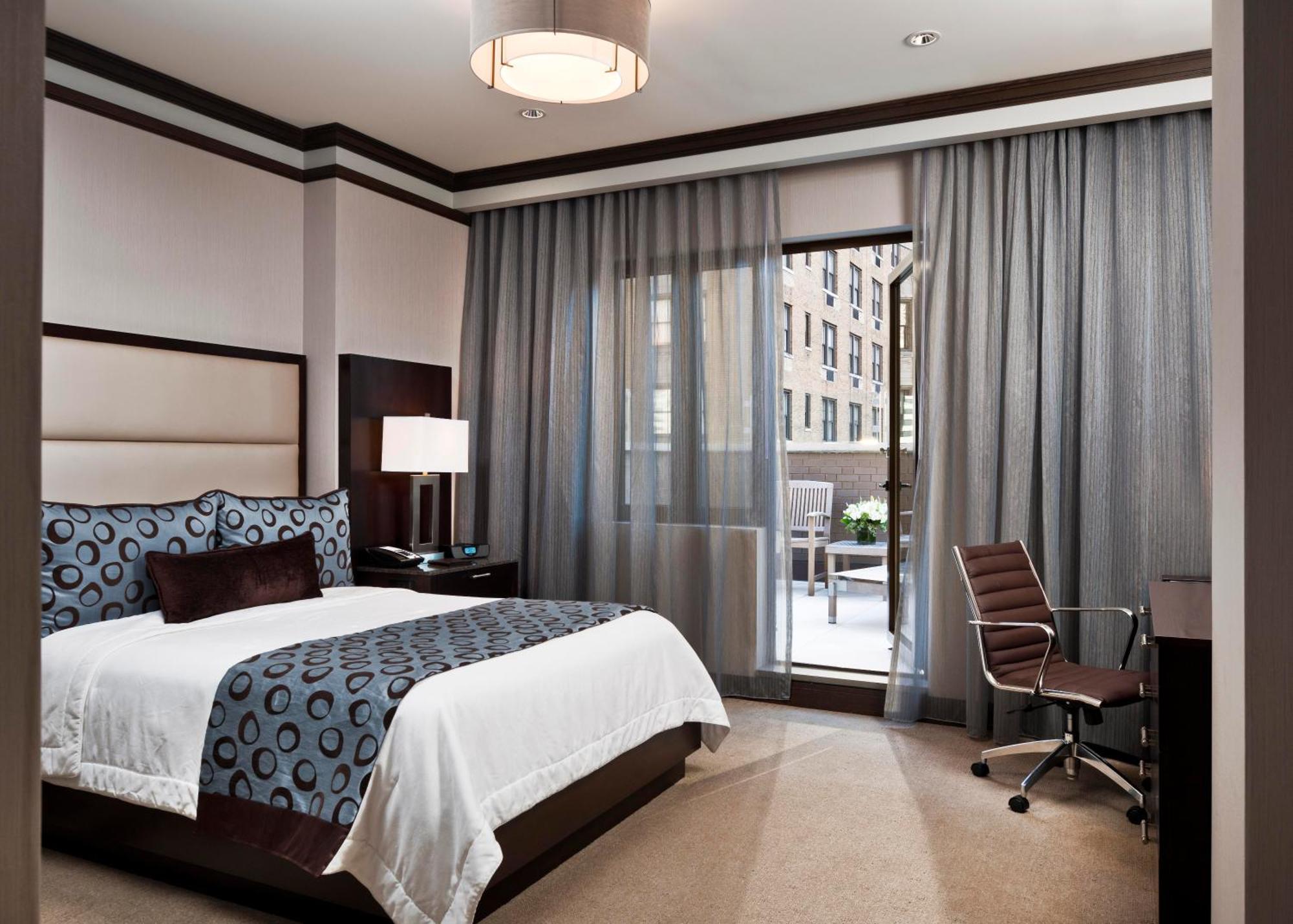 The Pearl 4*