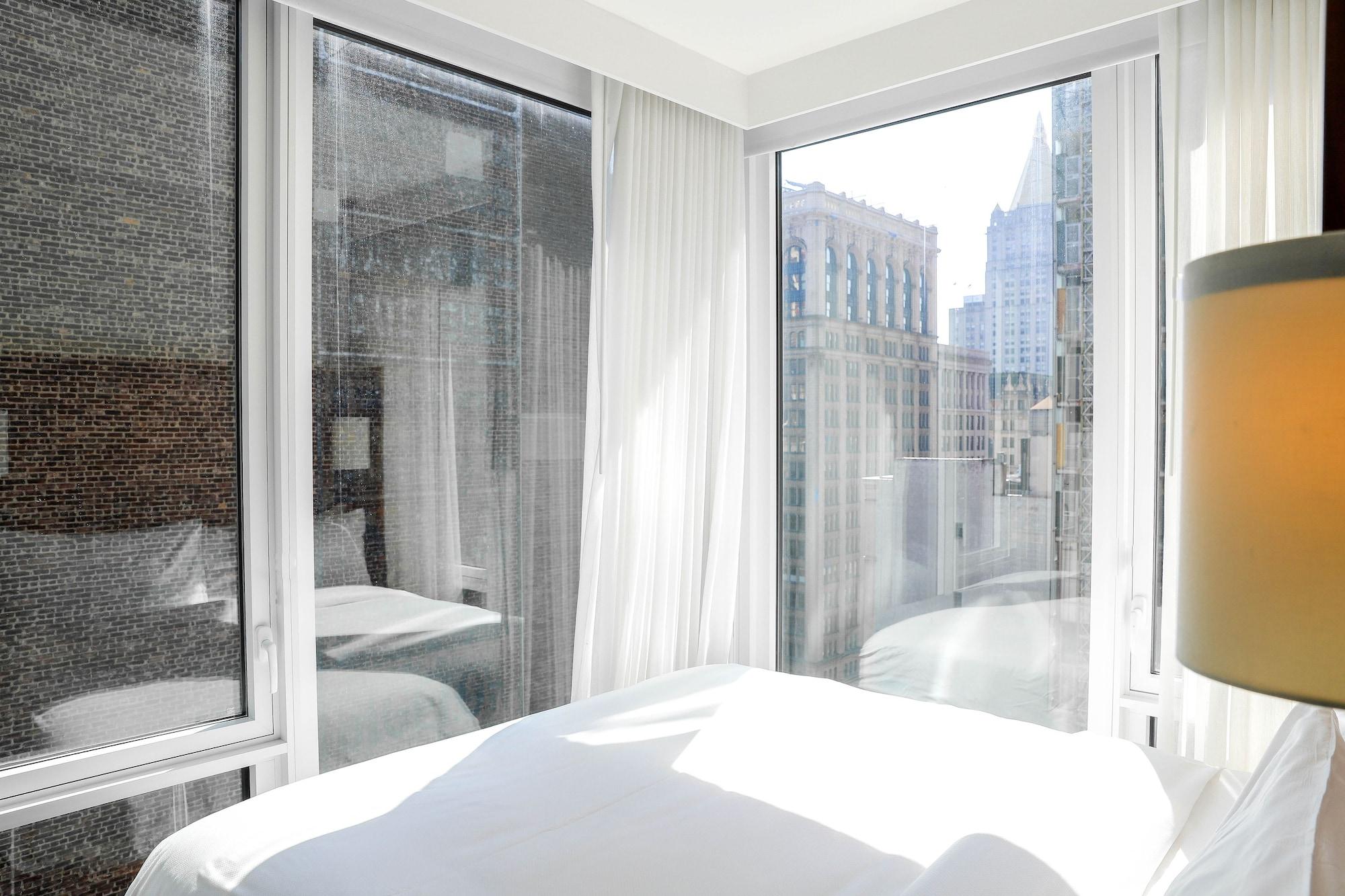 Arlo Nomad 4* New York