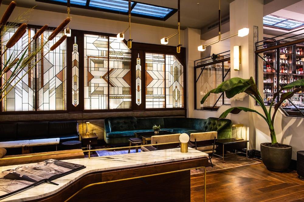 Hotel The Evelyn Nomad