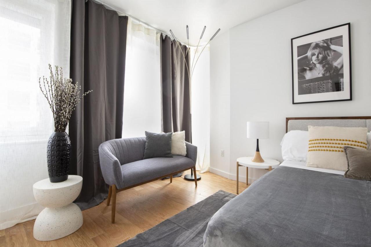 Beautiful 2bd Near Times Square Apartment