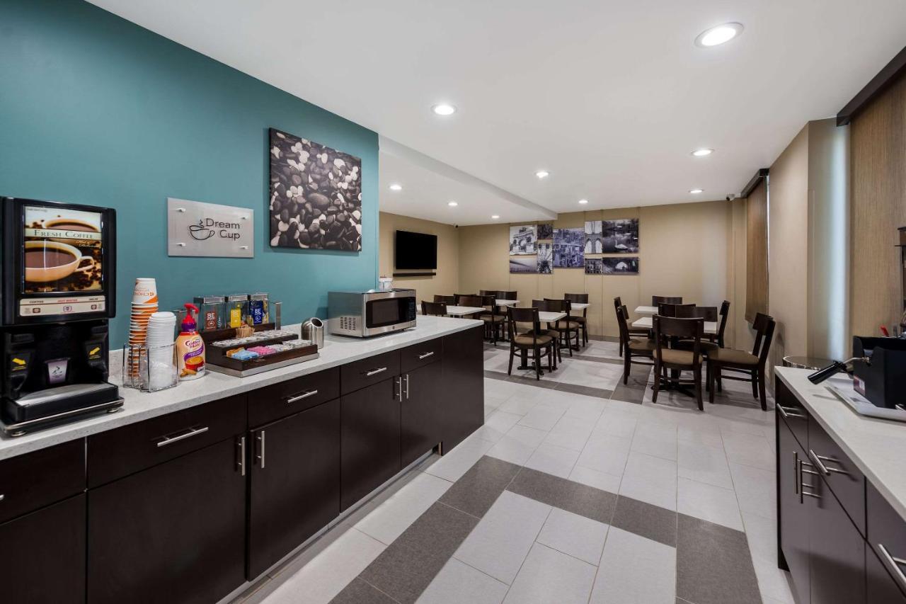 Hotel Sleep Brooklyn - Sheepshead Bay