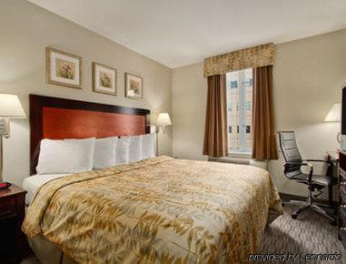 Days By Wyndham Long Island Hotel New York