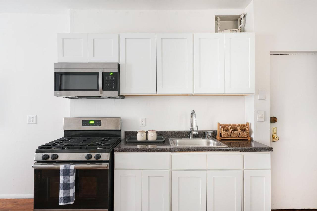 1288-3rn New Renovated 1 Bedroom In Ues