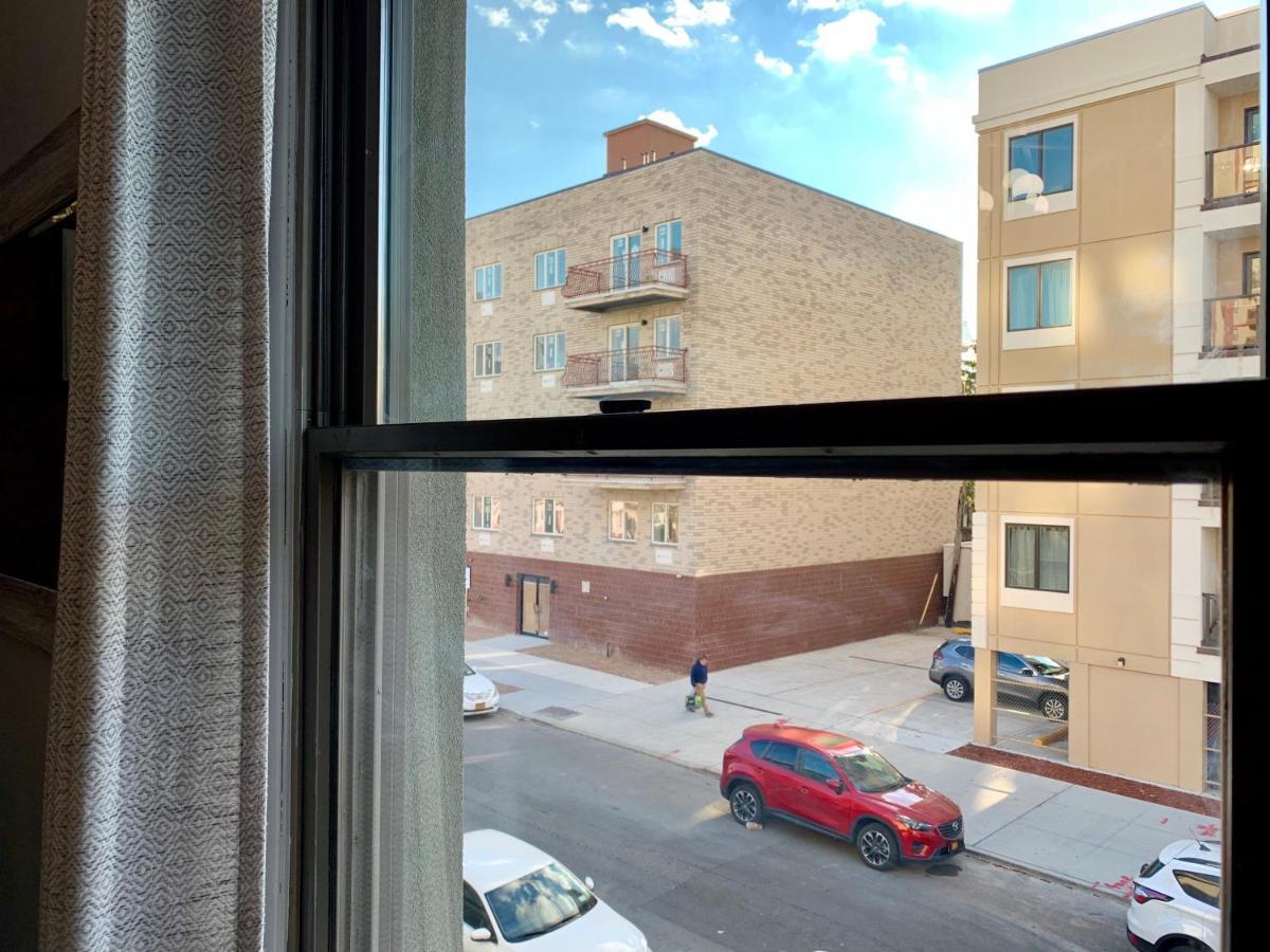 Apartment Brooklyn By The New York