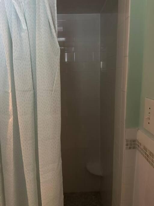 Morris Park Area Apartment *