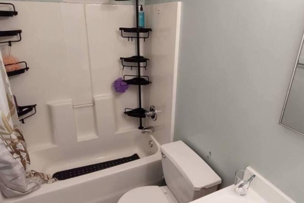 Quiet Double In Williamsburg Ground Floor Near Subway Privatunterkunft *