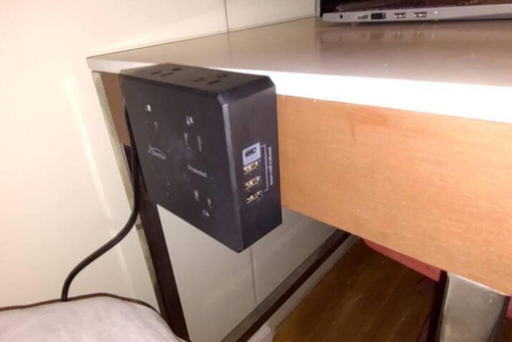 Privatunterkunft Quiet Double In Williamsburg Ground Floor Near Subway