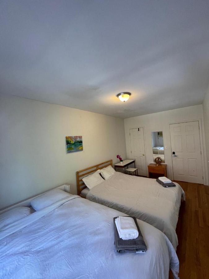 Homestay Spacious Bedroom For 4 In Shared Townhouse+garden New York