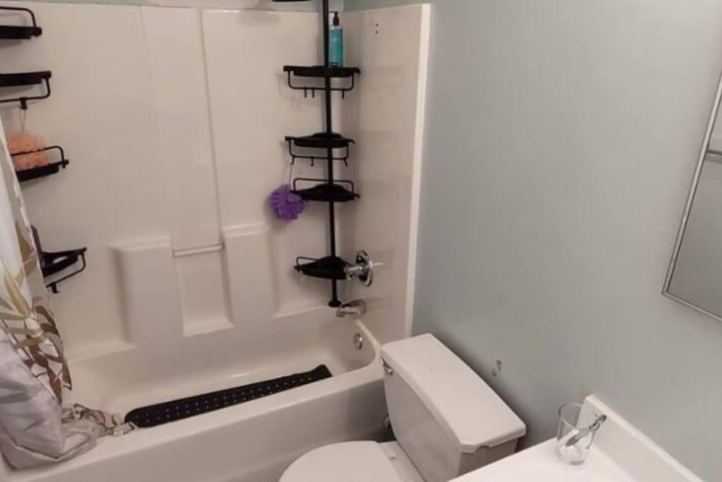 Homestay Private In 4 Bedroom Ground Near Subway