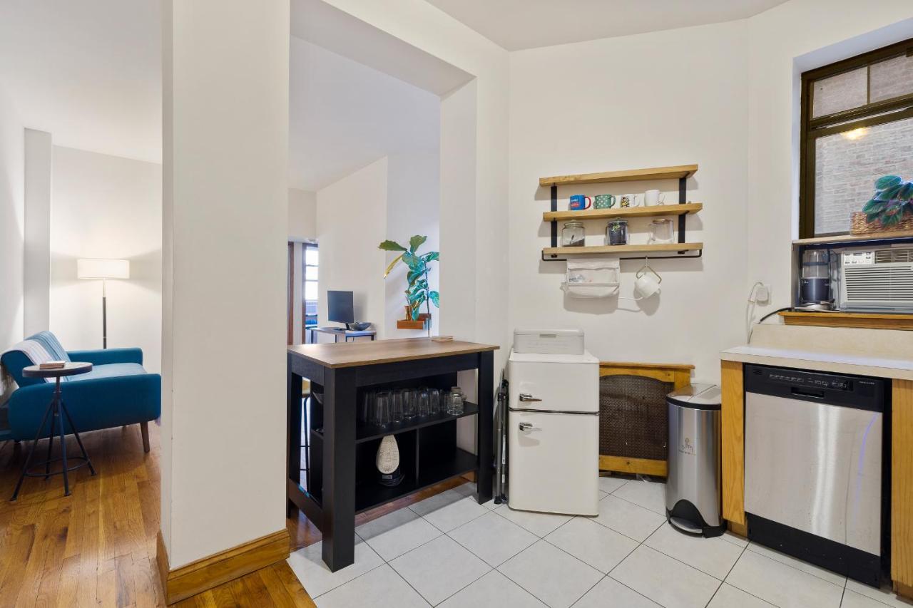 Living At Columbia Appartement