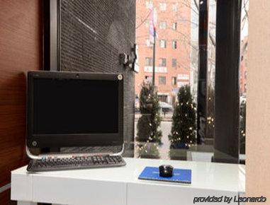 Howard Johnson Soho Hotel 3*