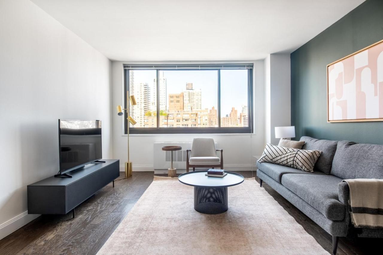 Ues 1br W Gym Doorman Balcony Stunning Roof Nyc-503 * New York