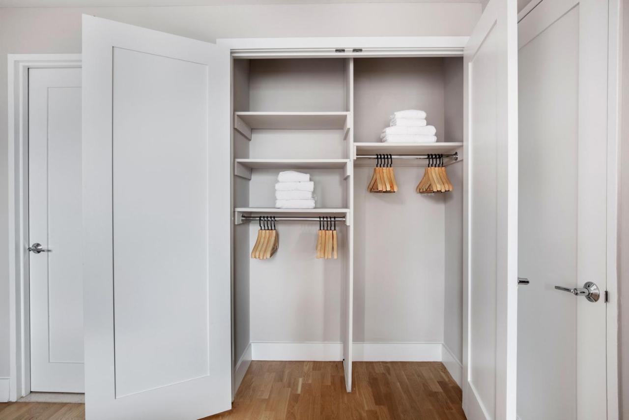 Ues 2br W Gym Elevator Nr 96th St Q Nyc-1298 Apartment New York