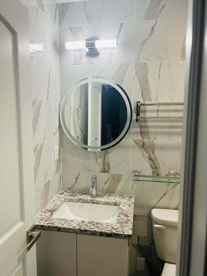 Hotel Starlight Near Lga Airport 3*